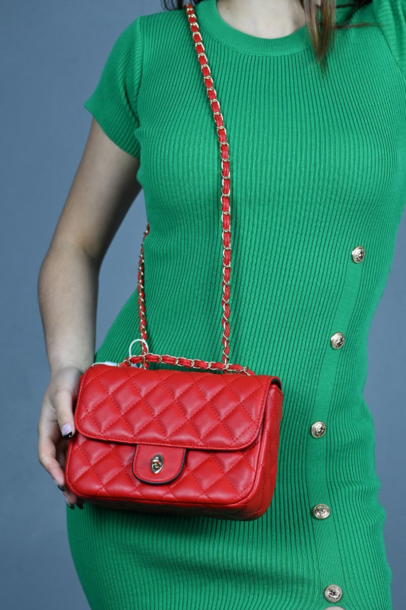 Κόκκινο τσαντάκι με ρυθμιζόμενα κόκκινα λουράκια