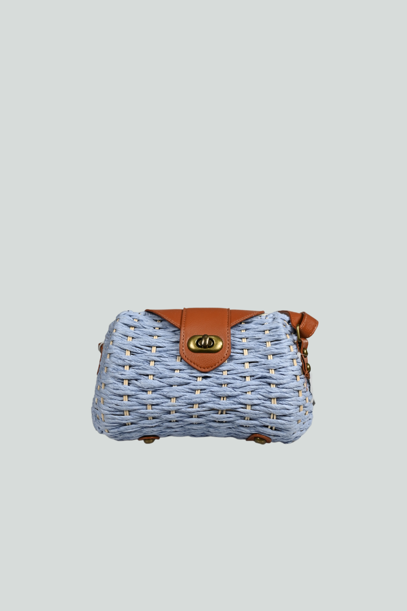 Τσάντακι μπλε με καφέ λεπτομέρειες